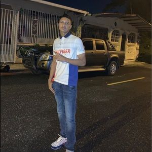 Meet your Posher, Manuel